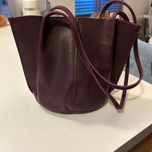 Portland Leather Goods bag, Devan Shoulder bag in Plum, never been used